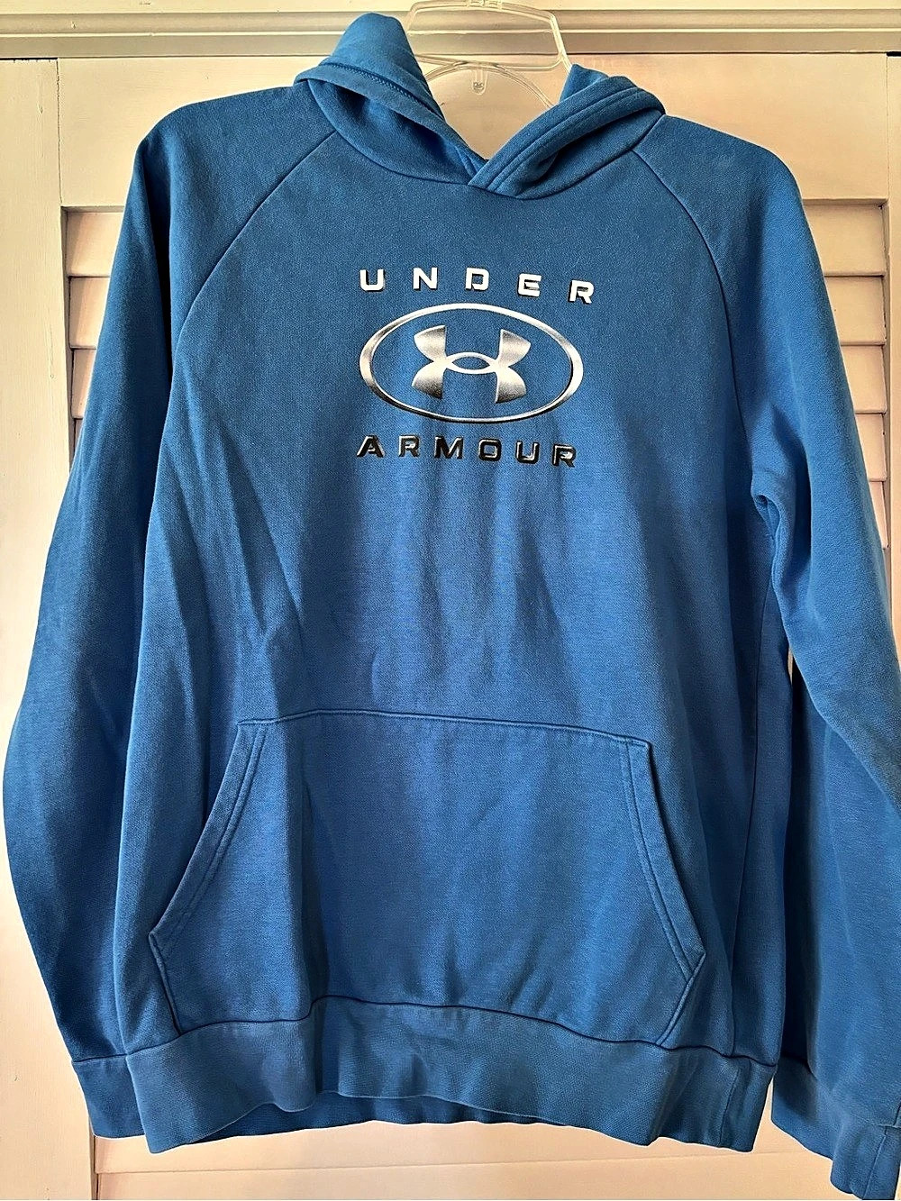 Under Armour Blue Pullover Hoodie Size YXL/16-18 Like New